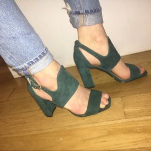 • Banana Republic • forest green suede block heels